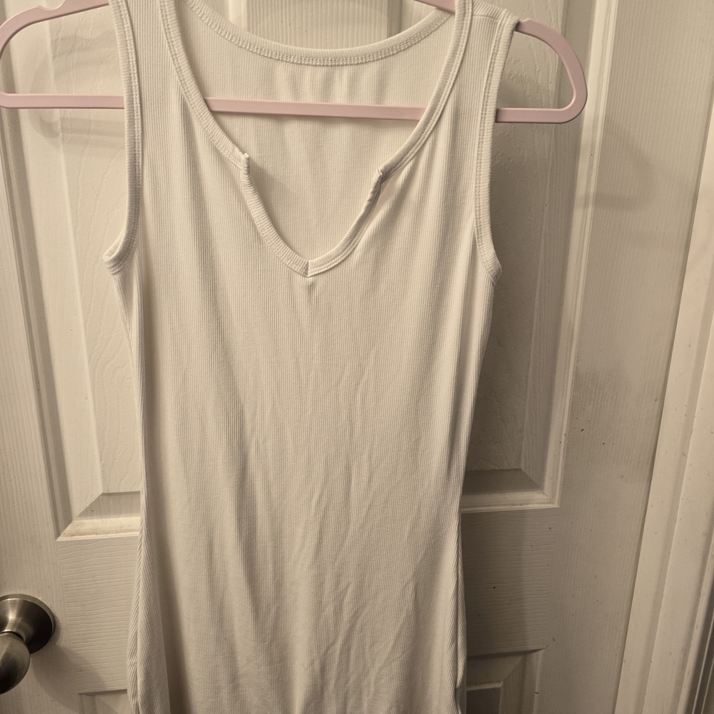 SHEIN Classic White Tank Top